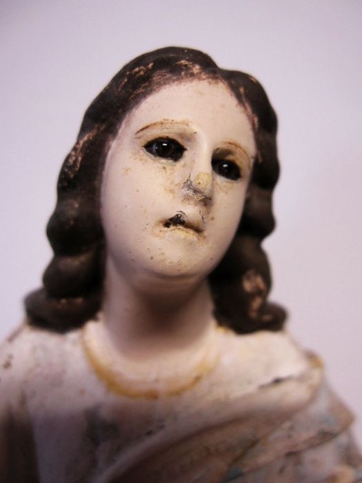 antiga figura da Nossa Senhora da Imaculada Conceição policromada