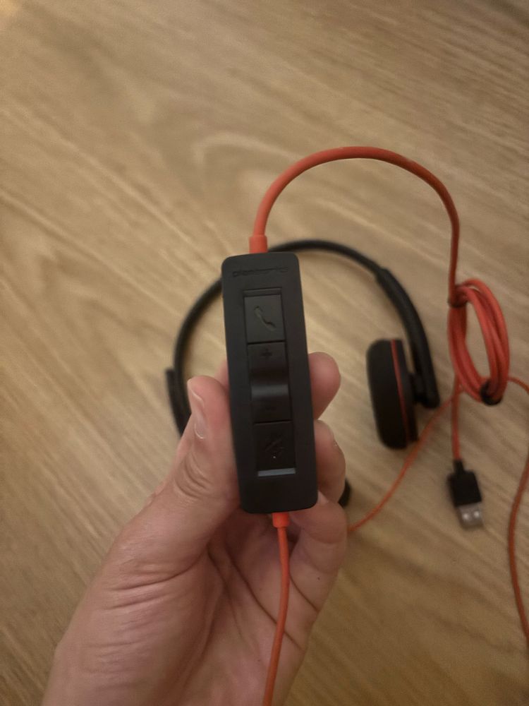 Headphone plantronics USB