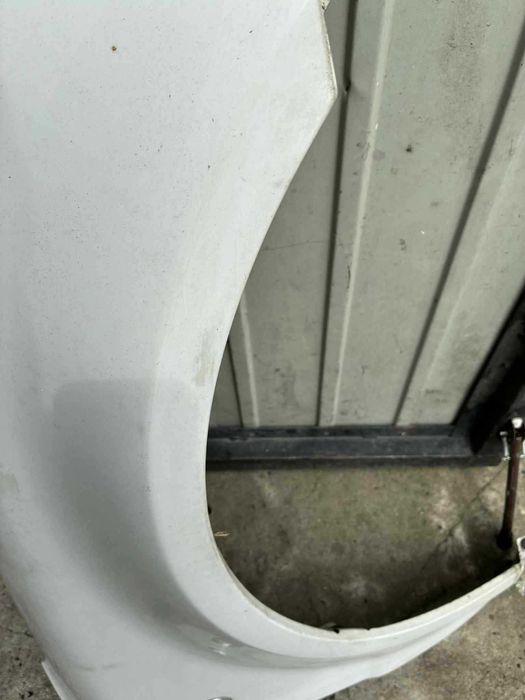 błotnik prawy przód przedni vw volkswagen passat b5 fl lift LB9A