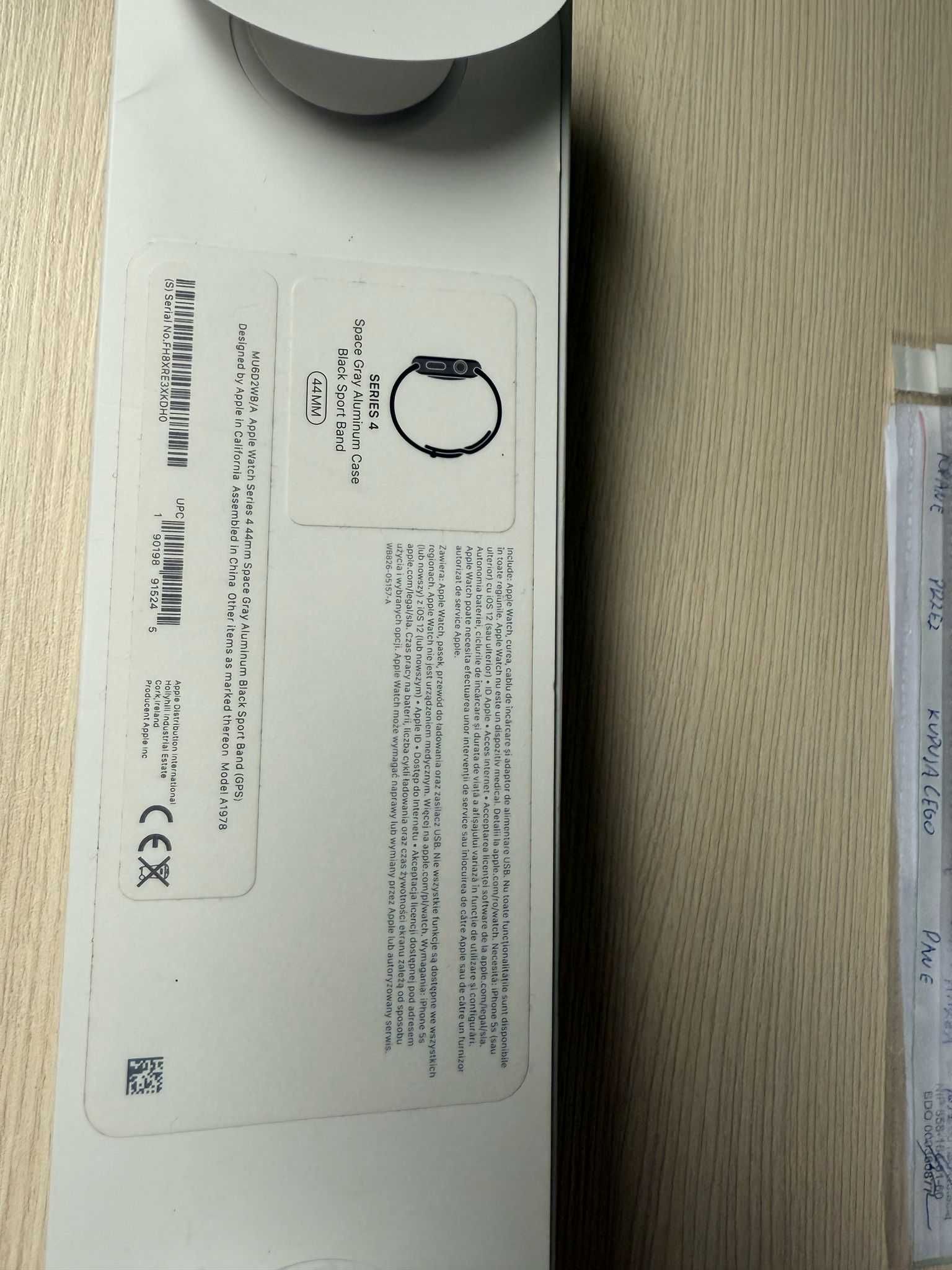 Apple Watch Series 4 Space Gray 44mm Black Sport Band