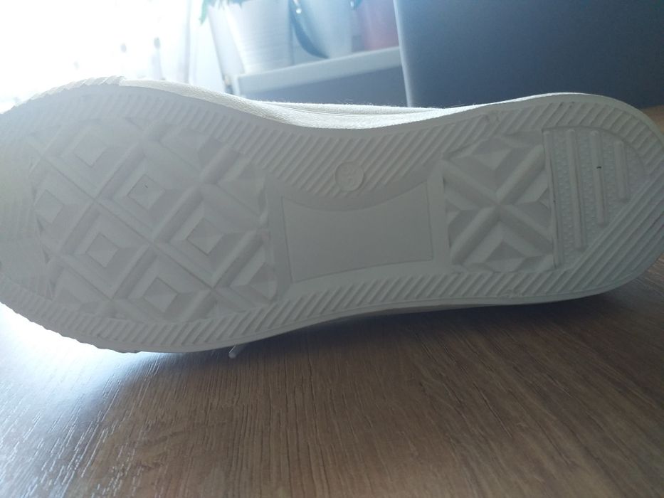 Trampki nowe rozmiar 39