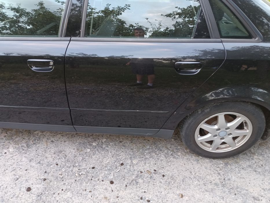 Drzwi prawy lewy przód tył LZ9W Audi A4 B6 ładne do założenia