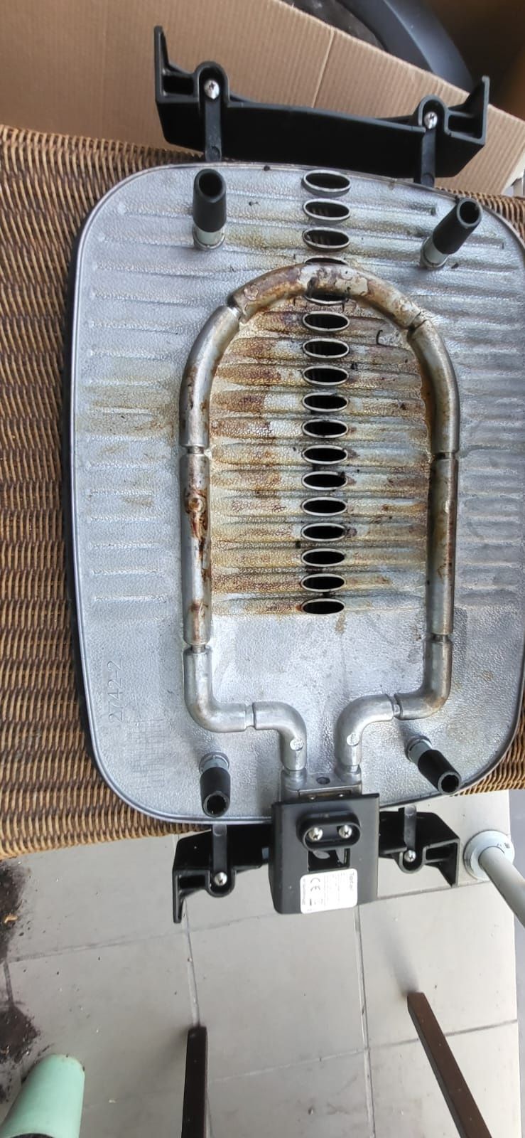 Grill elektryczny w świetnym stanie. Krakow odbiór osobisty. 

na zewn