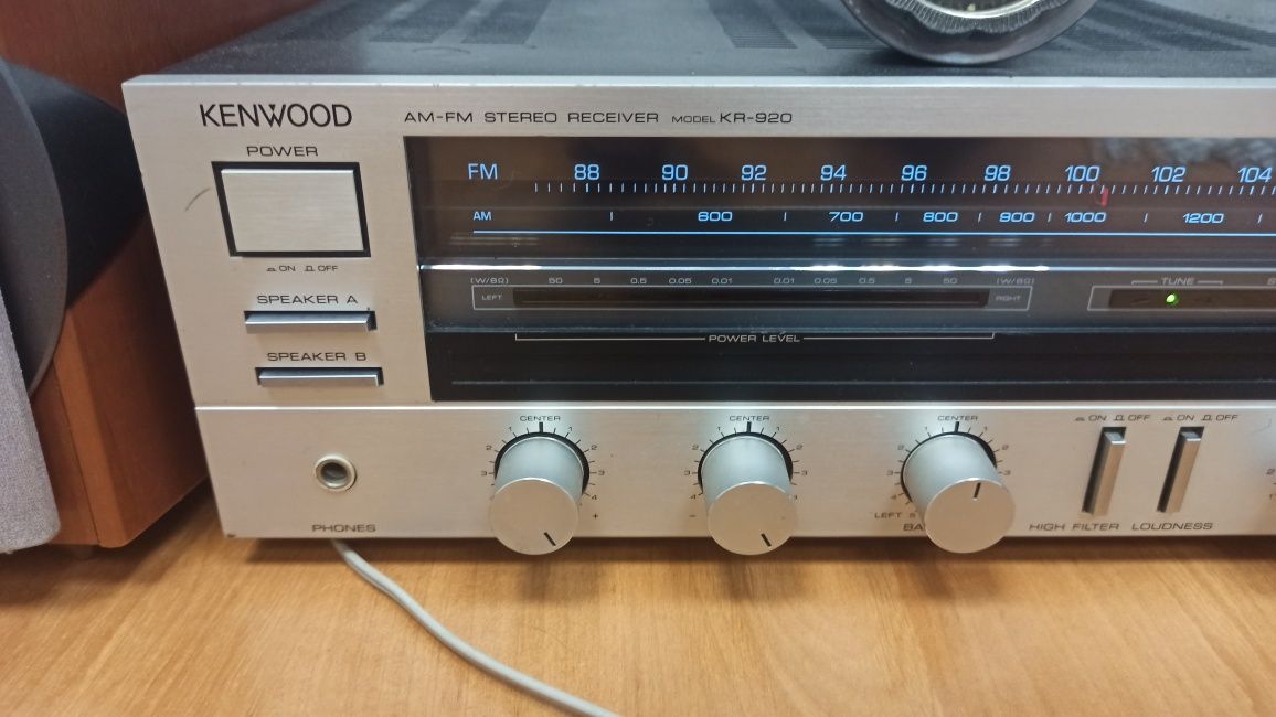 Музыкальный транзисторный HI-FI ресивер Kenwood kr-920+акустика Panaso