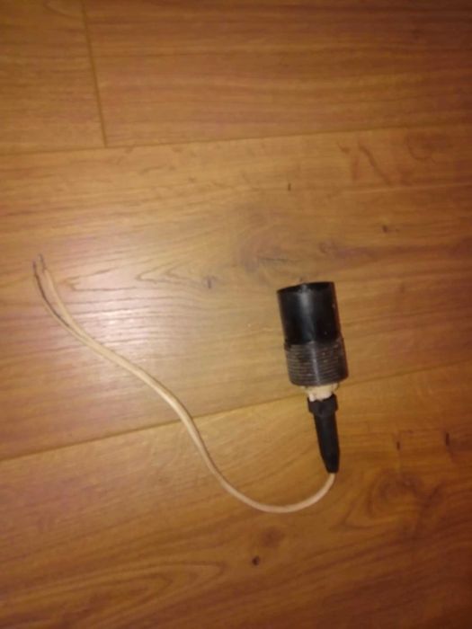 Oprawka oprawka lampy żarówki e27 plastikowa PRL Antyk