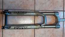 Amortyzator powietrzny 160 mm FOX 36 Talas FIT RC2 szary koło 26"
