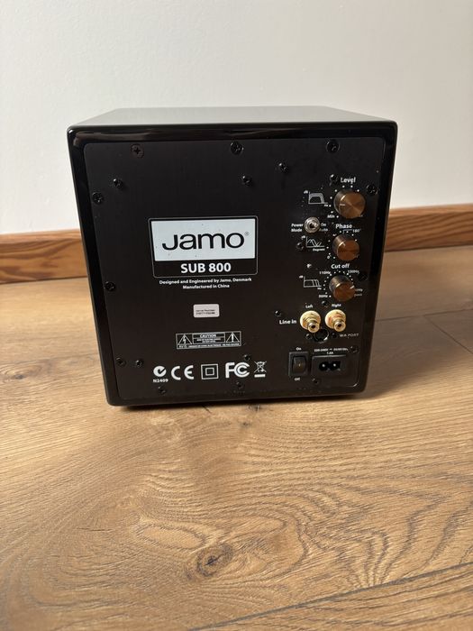 subwoofer Jamo SUB 800