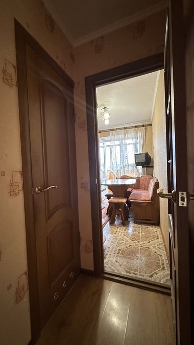 Продаж 3к поруч з центром міста . Міська лікарня