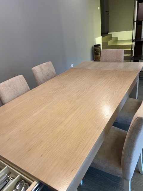 Mesa de jantar extensível em pinho + cadeiras