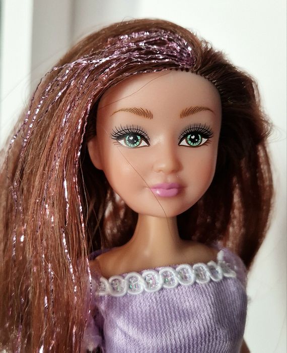 Lalka Sparkle Girlz a la Barbie brunetka