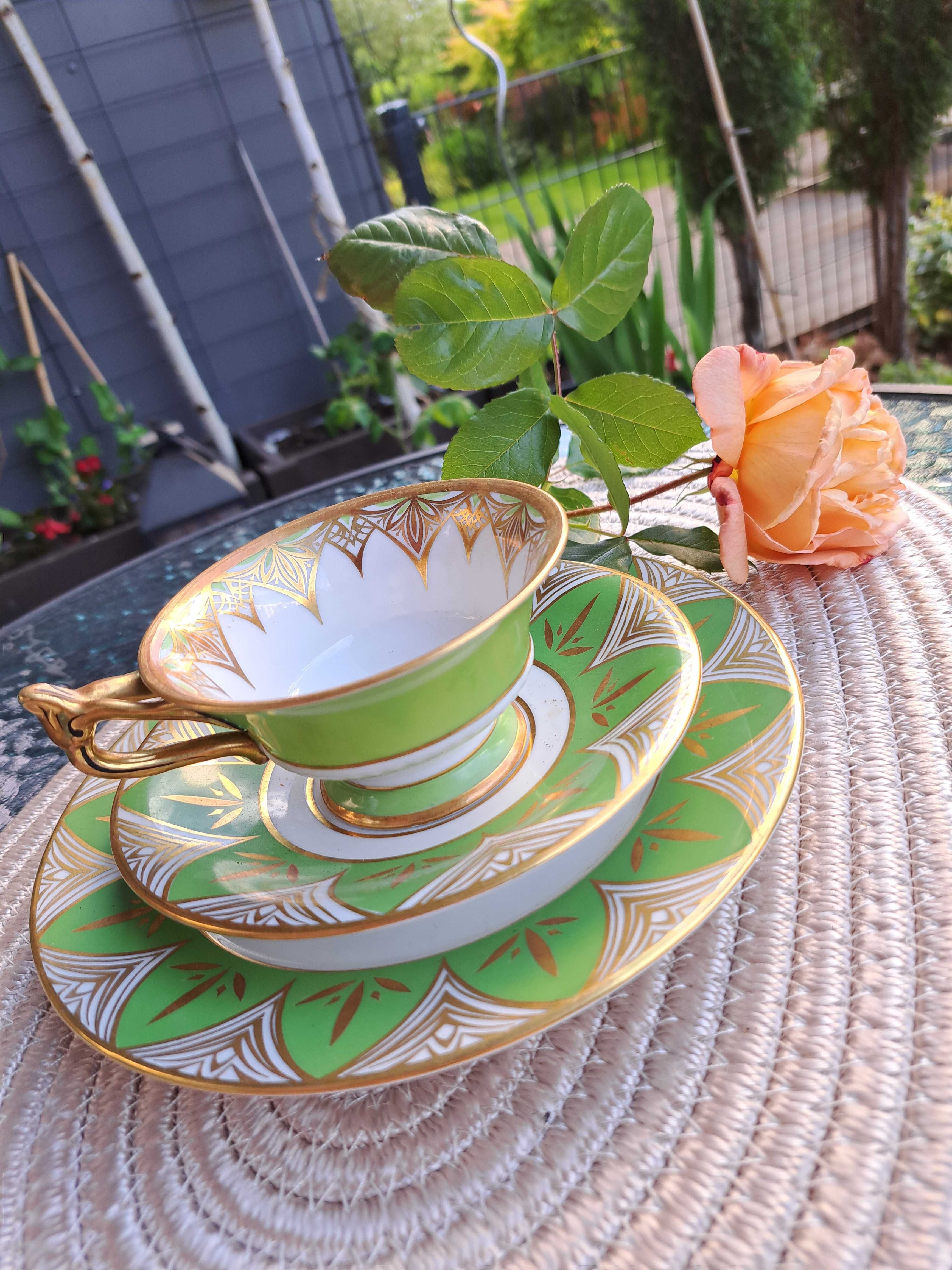 Zestaw porcelanowy śniadaniowy Miśnia/ Meissen , filiżanka + 2 spodki.