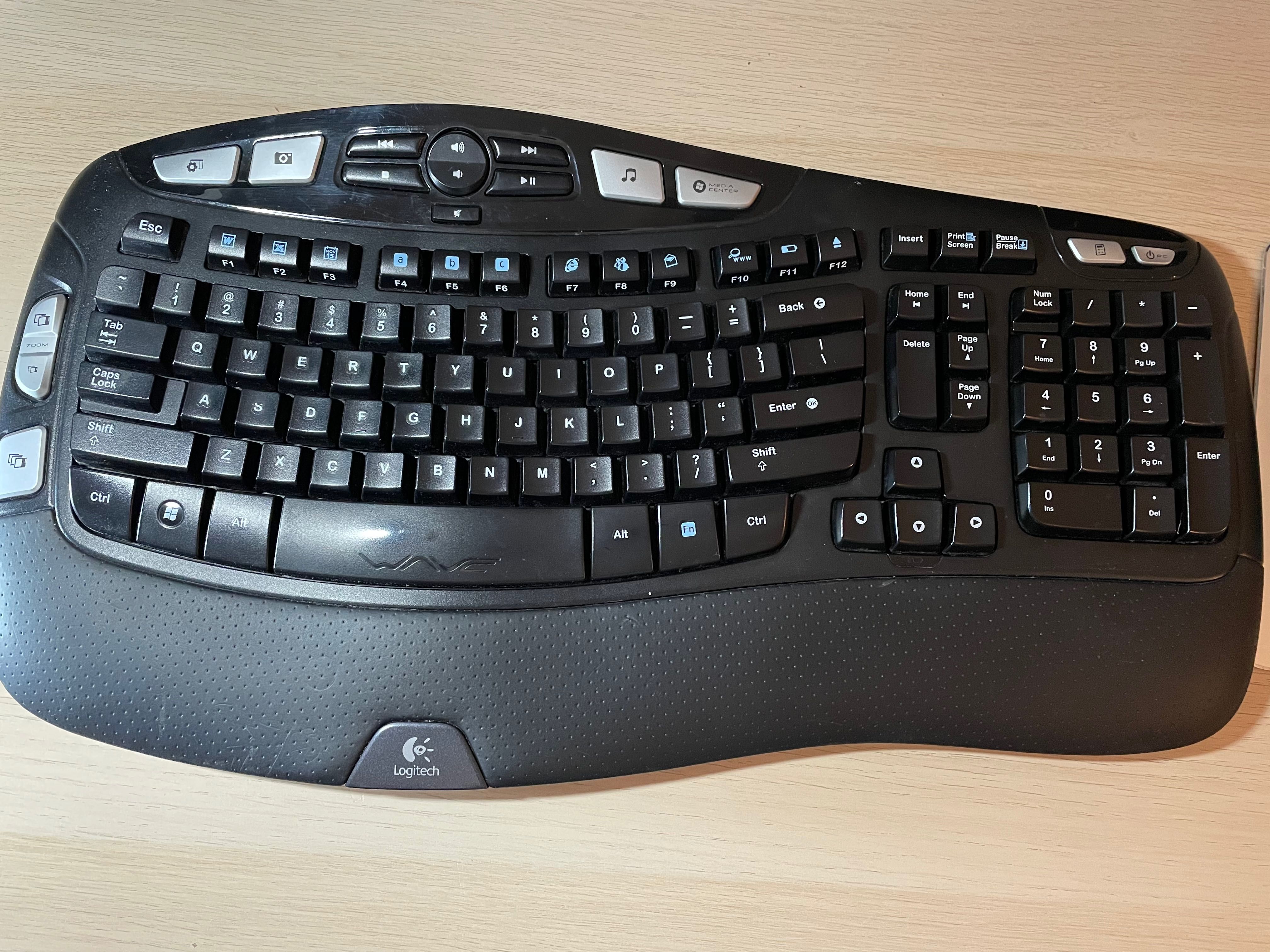 Klawiatura Logitech k350 wave ergonomiczna bezprzewodowa