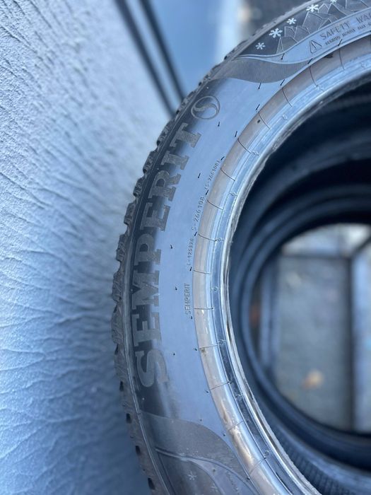 Шини 215/55 r17 зимові 24 рік