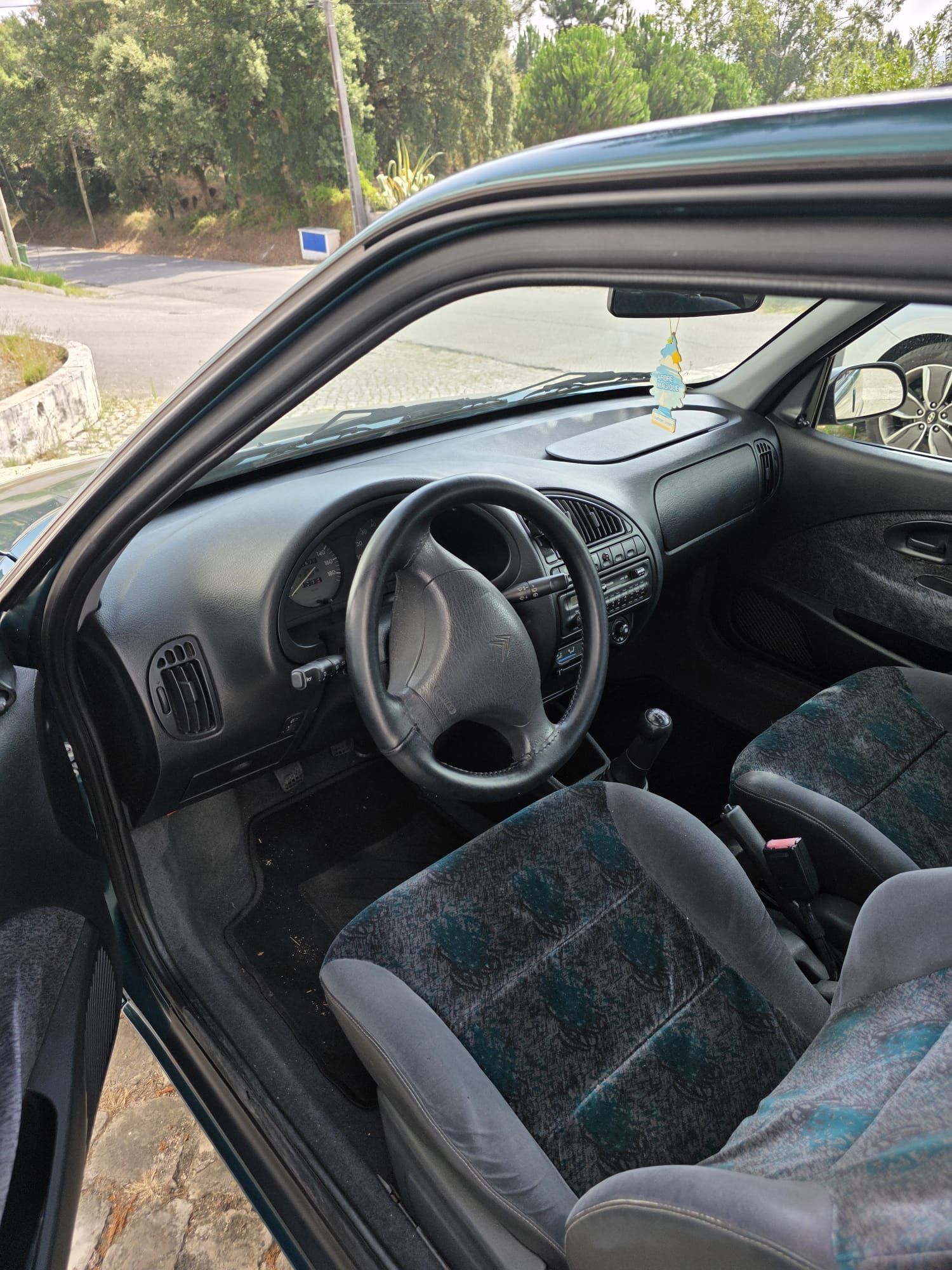 Saxo 1.1 gasolina
