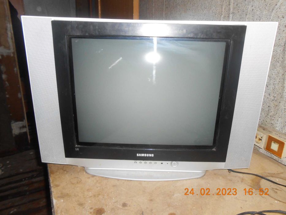 тв самсунг  / кинескоп/, 21 дюйм, состояние отличное,гарантия