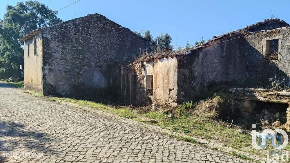 Casa / Villa em Pousaflores de 312 m2