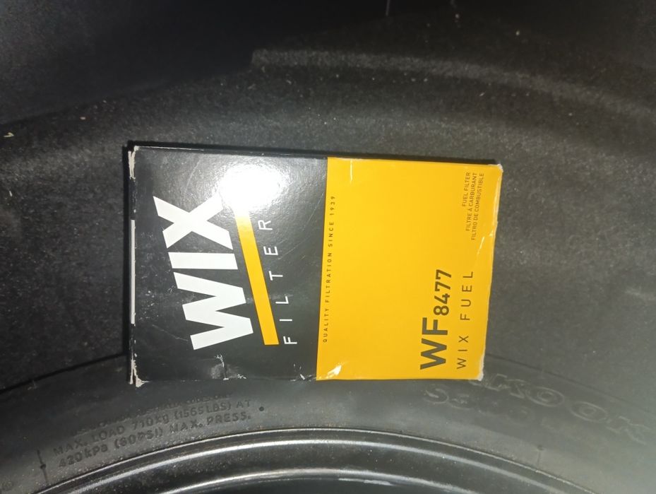 Паливний фільтр golf 7 1.6tdi WIX WF8477