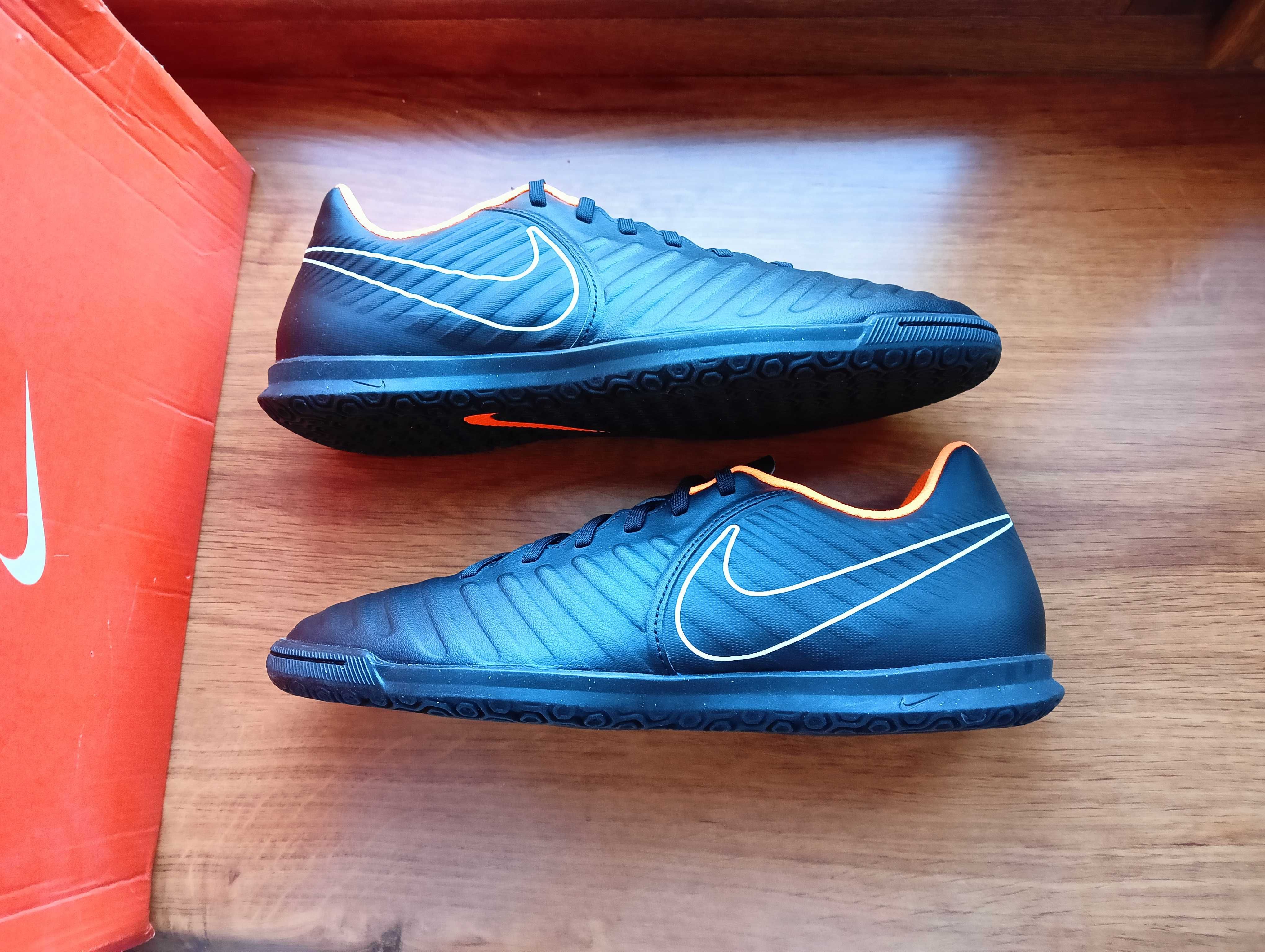 Футзалки 41 - 42 Nike Tiempo - X. Оригінальні. копочки копи