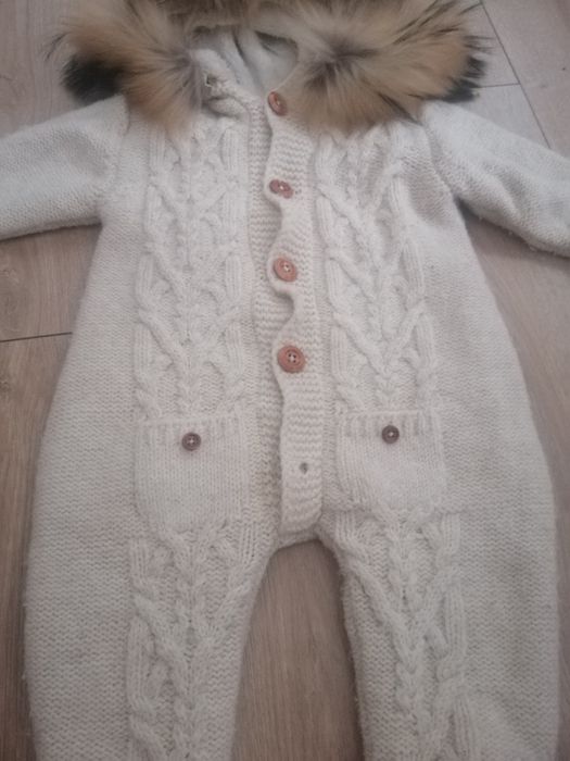 Зимовий в'язаний комбінезон для малюка