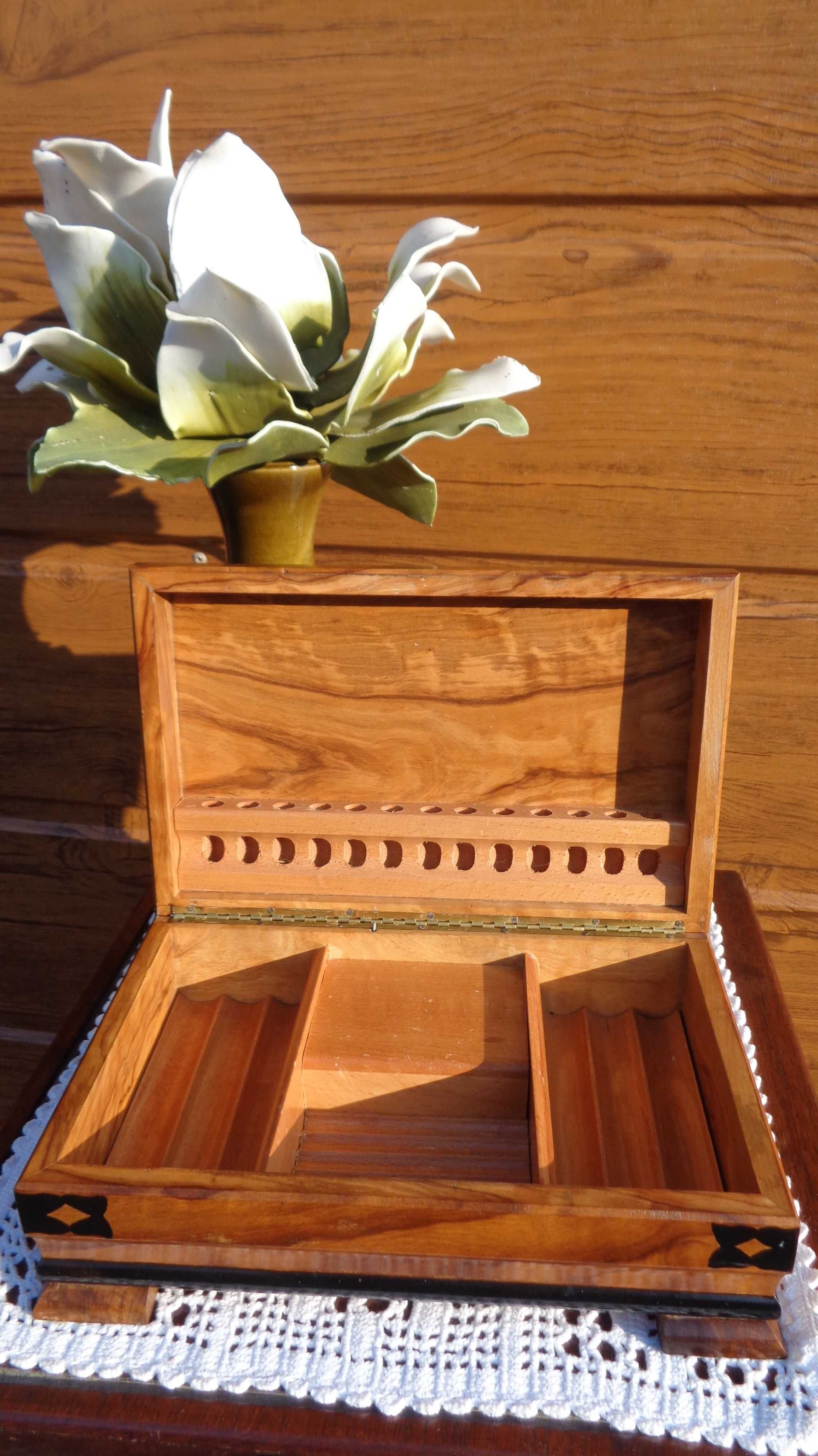 humidor na cygara z pozytywką