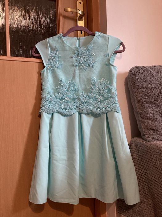 Miętowa sukienka 158