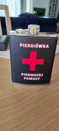 Piersiówka - upominek / prezent dla mężczyzny