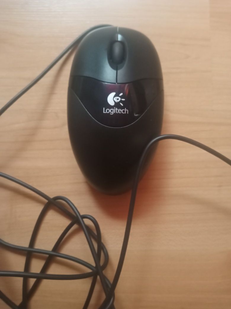 Myszka  Logitech