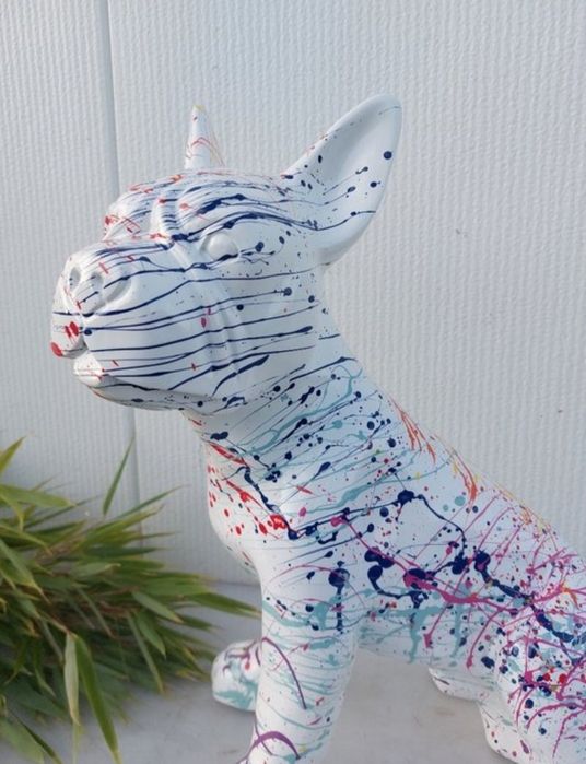 Estátua buldogue francês