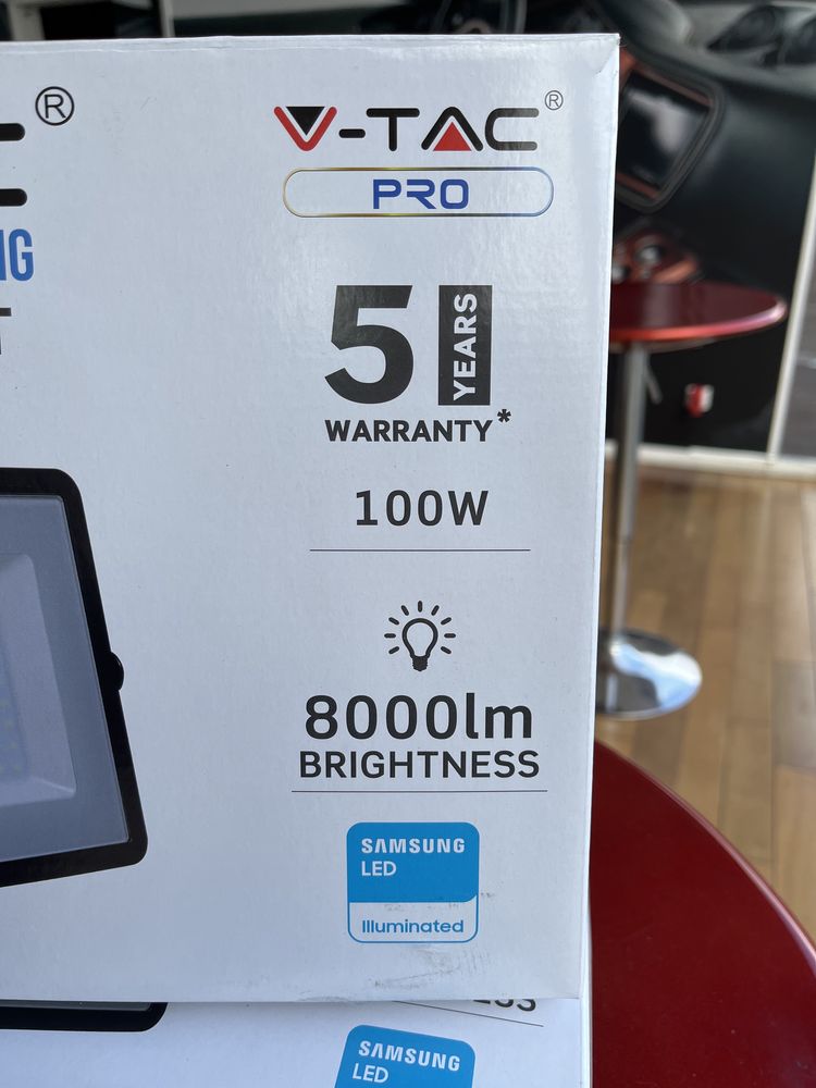 Foco led v-tac pro ainda com garantia novos