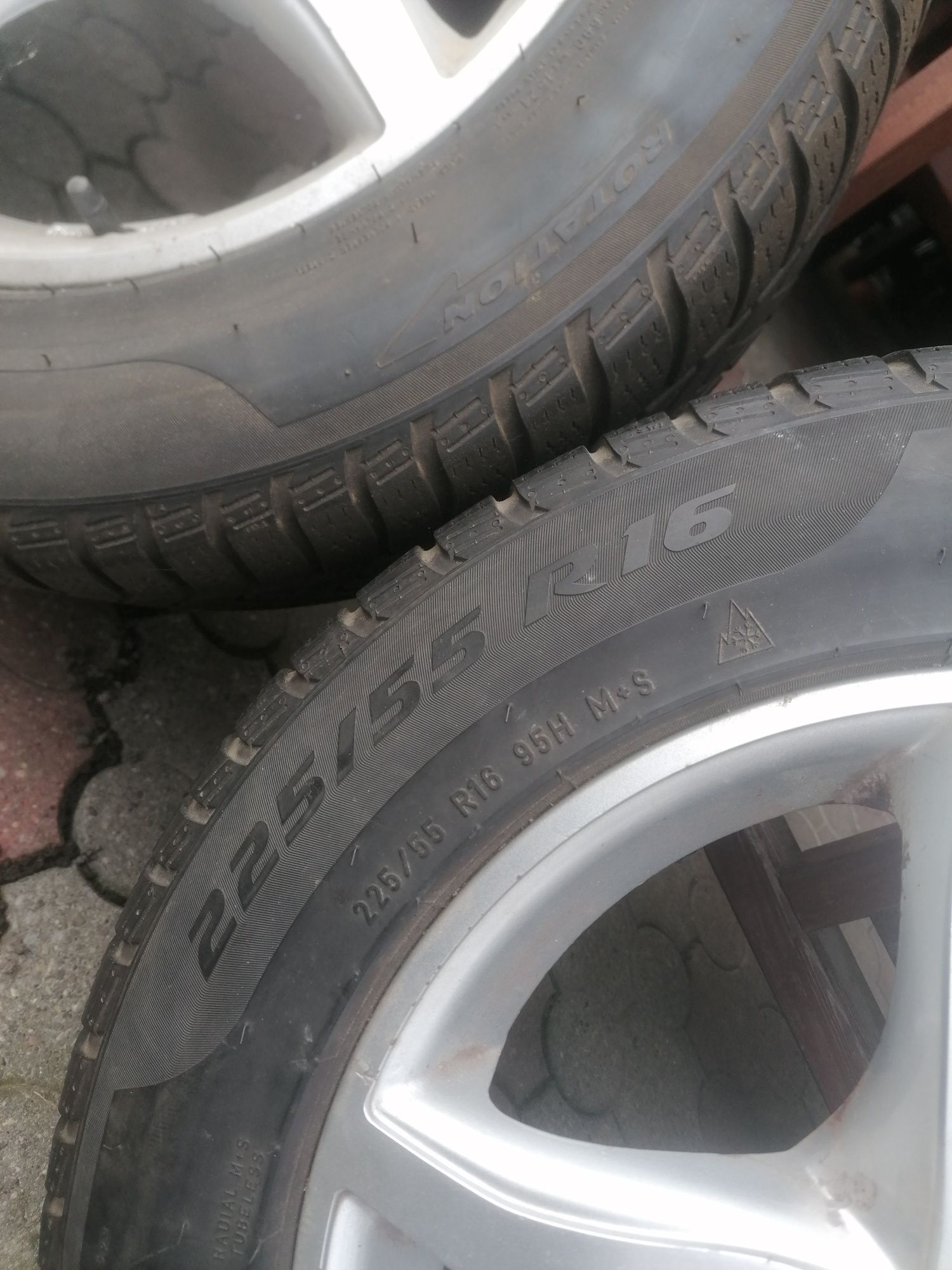 Koła zimowe Pirelli 255/55/16