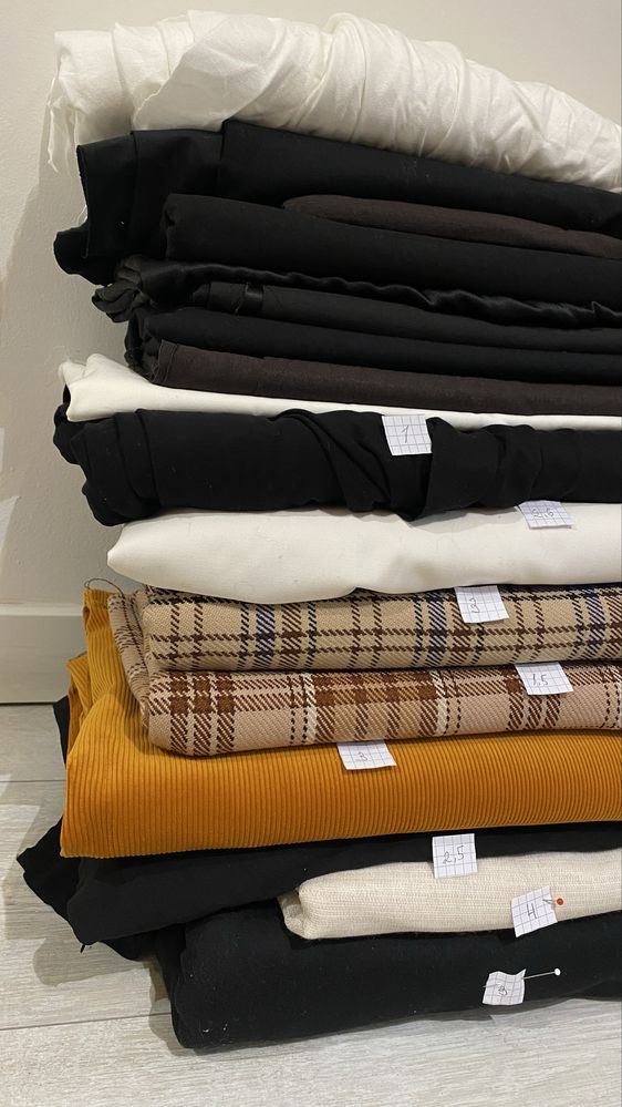 Sprzedam tkaniny róznego rodzaju