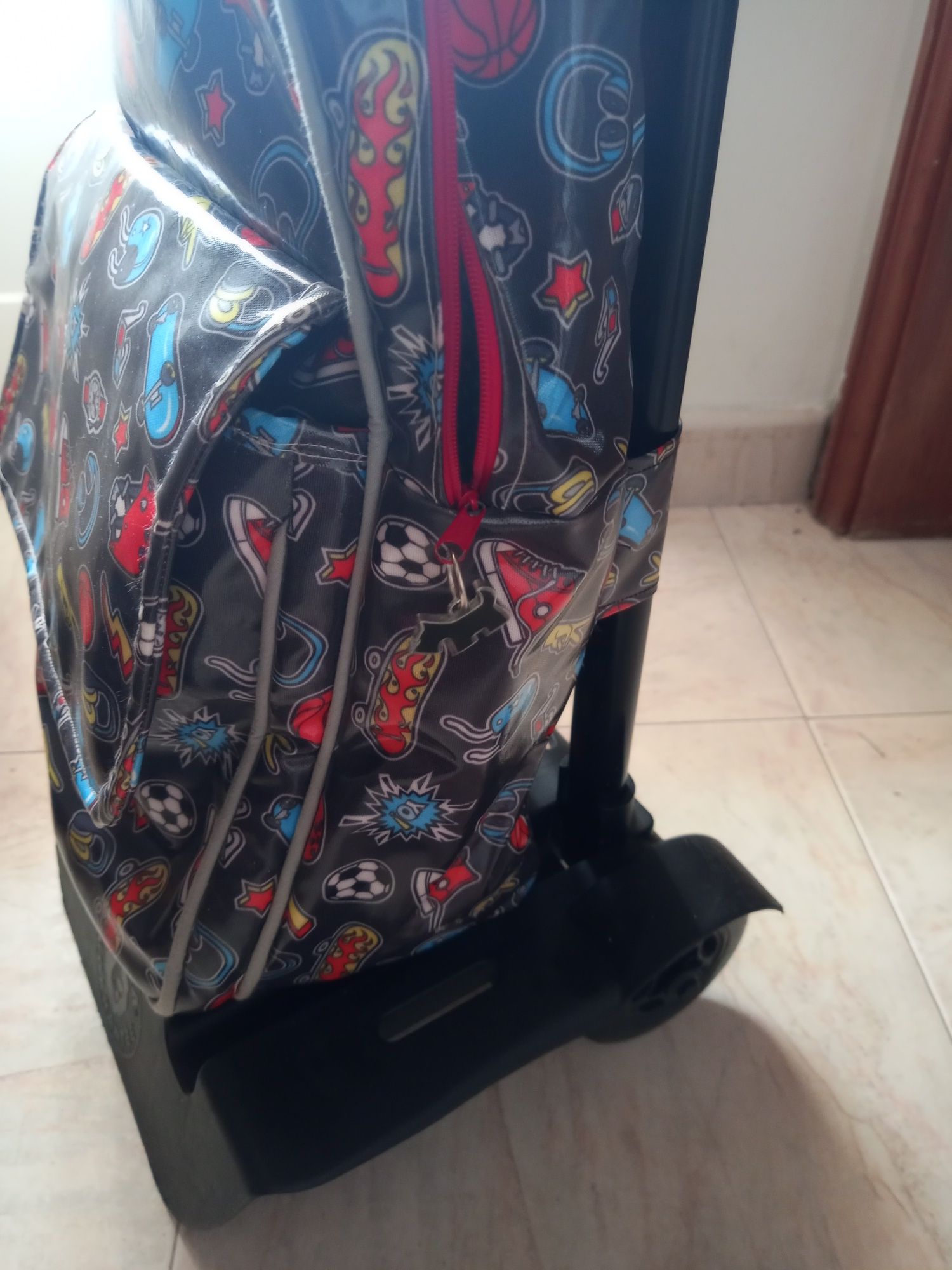 Mochila de criança plastificada com troley