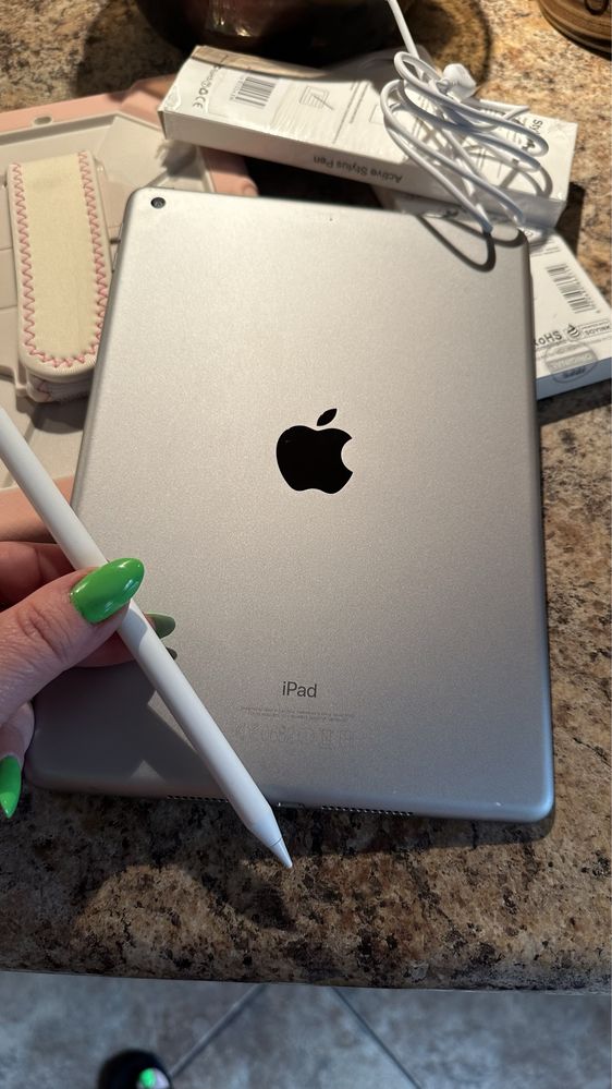 Tablet iPad Apple Retina - Touch ID - PROCREATE