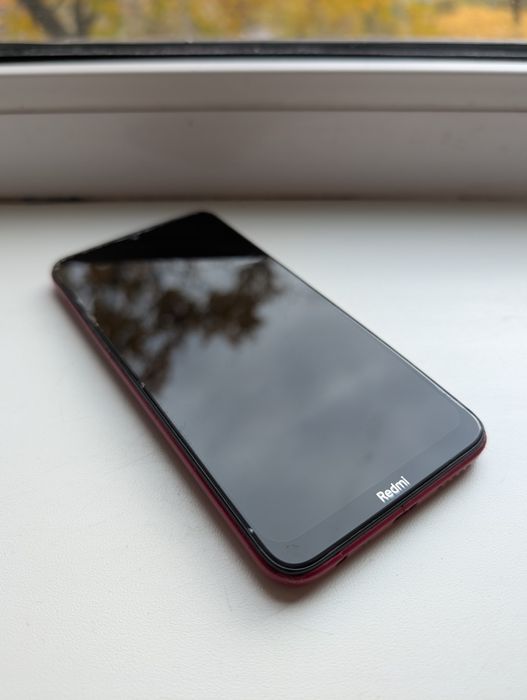 Телефон Xiaomi Redmi 8