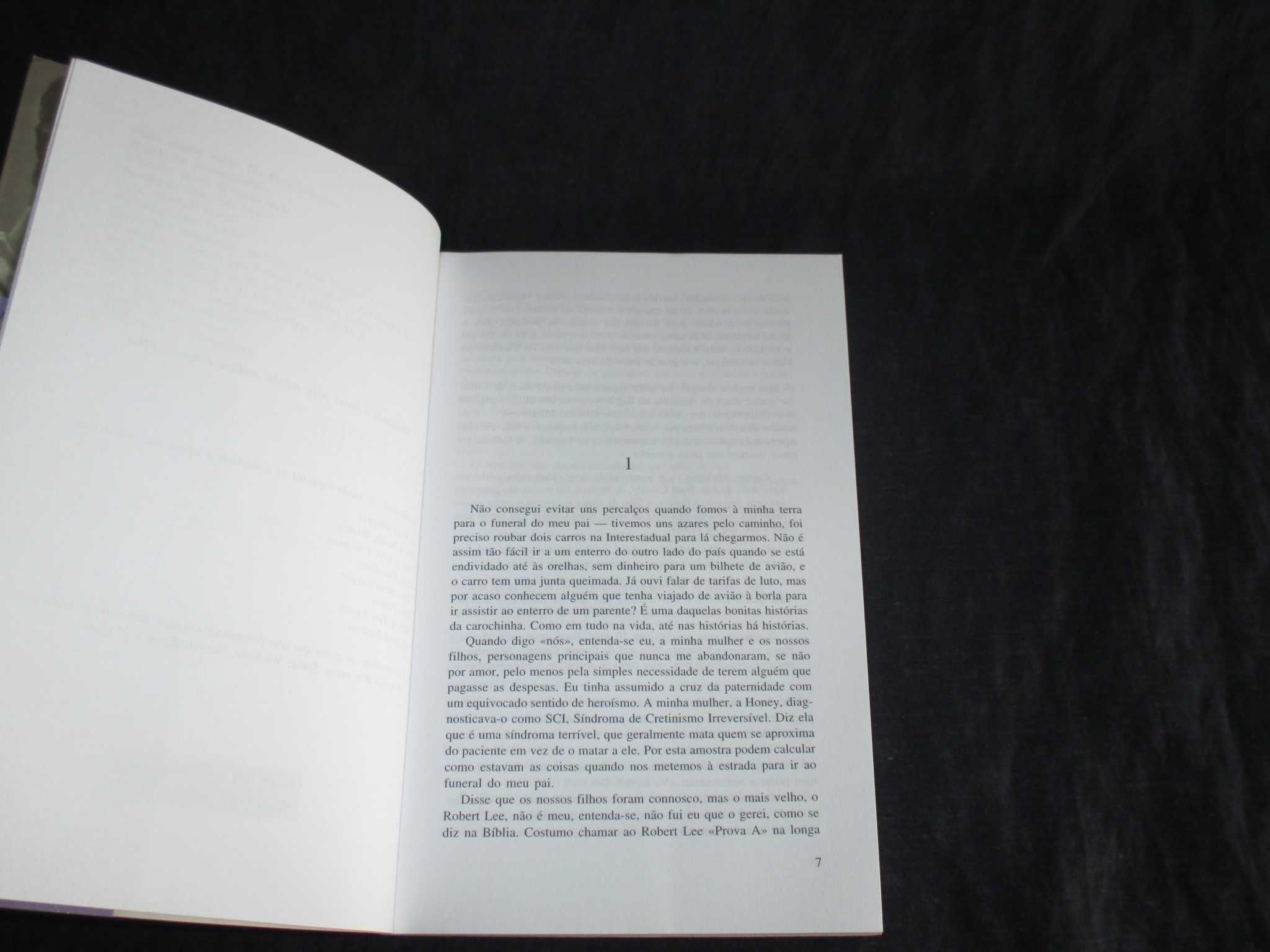 Livro Os Profanadores Michael Collins Gradiva