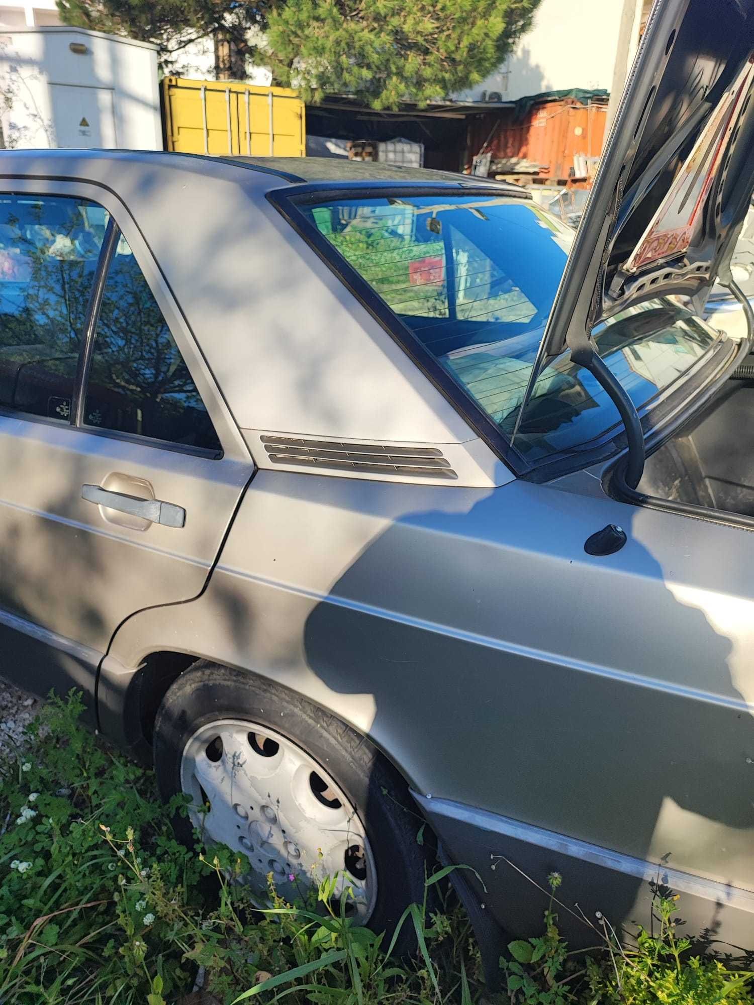 mercedes 190 para abate vendo diverso material