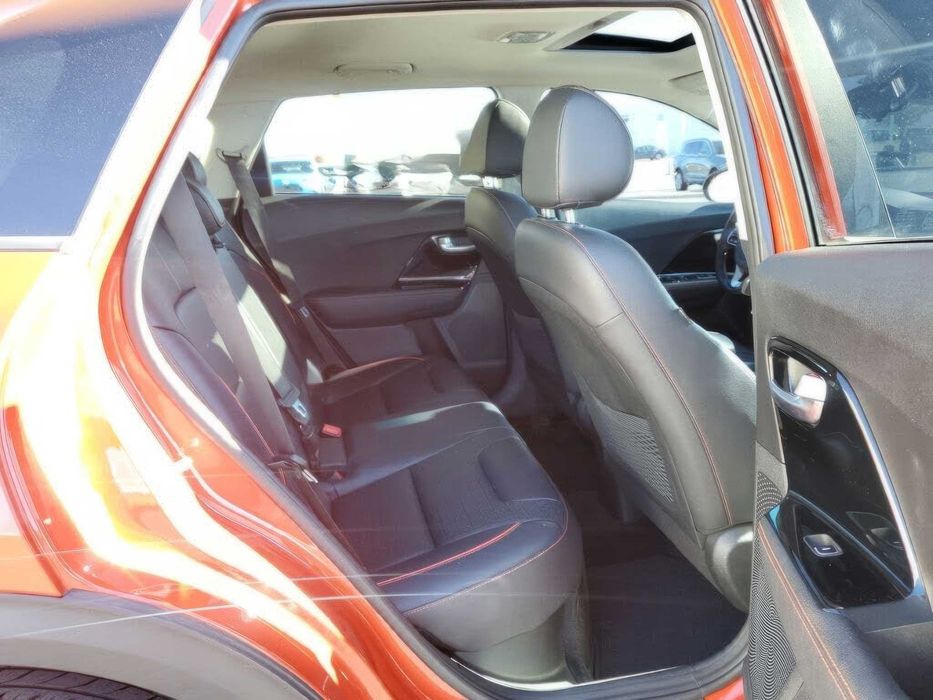 Kia Niro Touring      2020