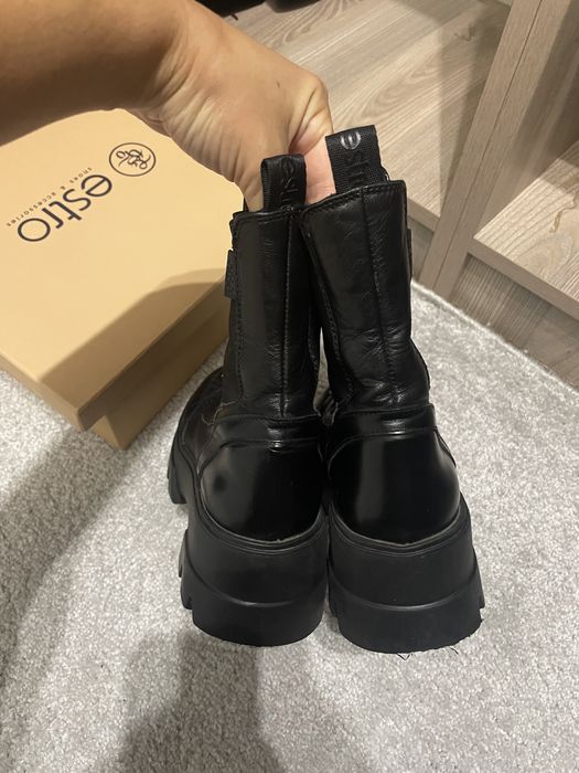 Шкіряні чобітки estro 36 розмір