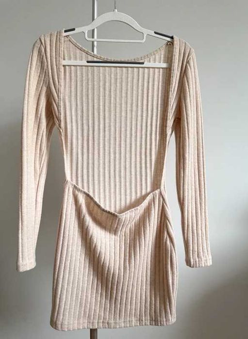 Sukienka mini odkryte plecy długi rękaw s m impreza sesja foto