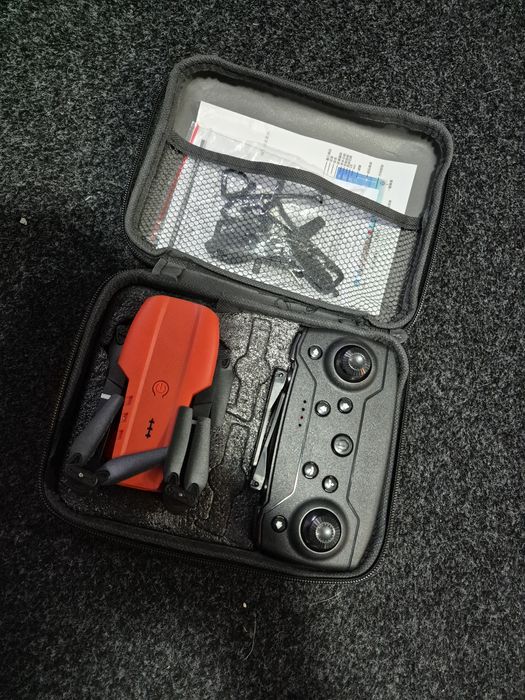 Drone dobrável compacto