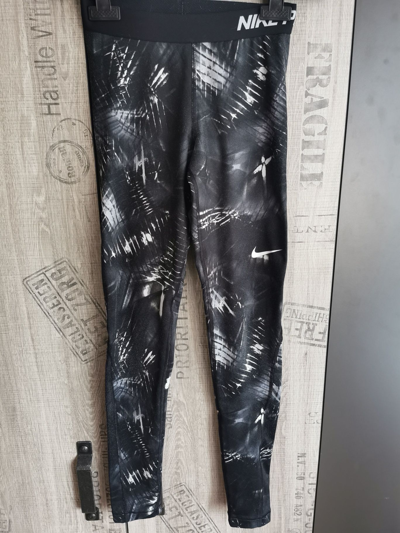 Czarne damskie legginsy Nike Pro Dri-fit XS