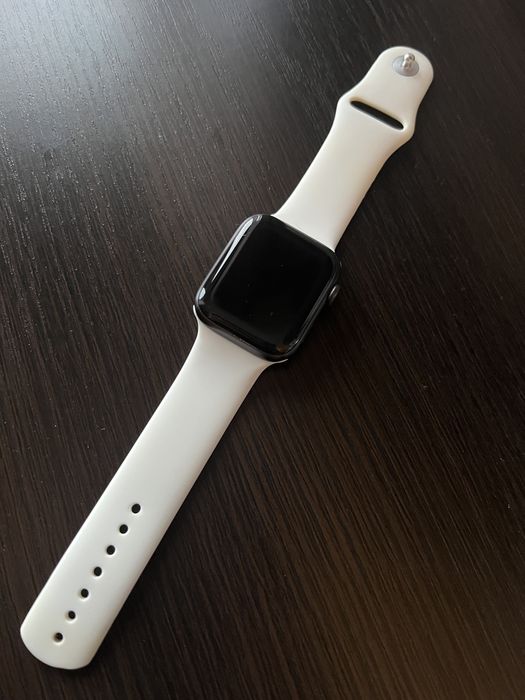 Apple watch 6 - 44mm ! Ideal !
