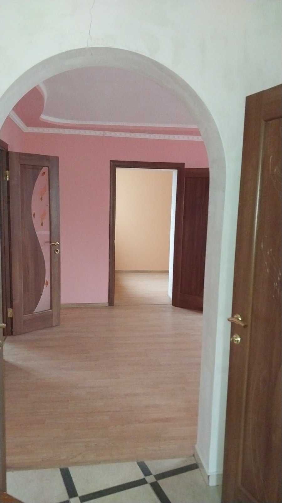 Будинок на продаж