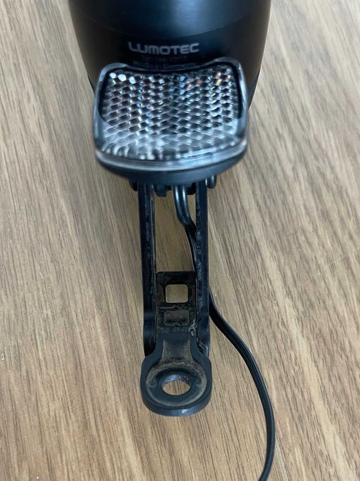 Lampka rowerowa przednia Busch+Muller IQ-X E e-bike dynamo [B-L1]