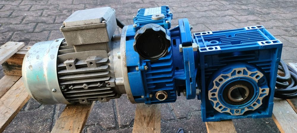 Silnik elektryczny z przekładnią