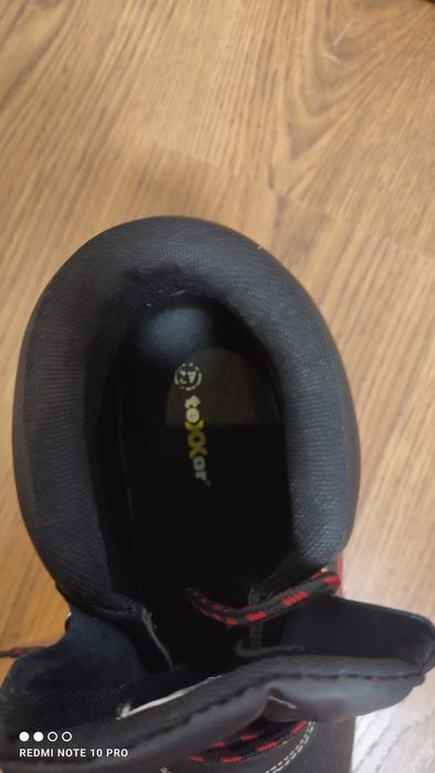 Спецвзуття з металевим носком TEXXOR