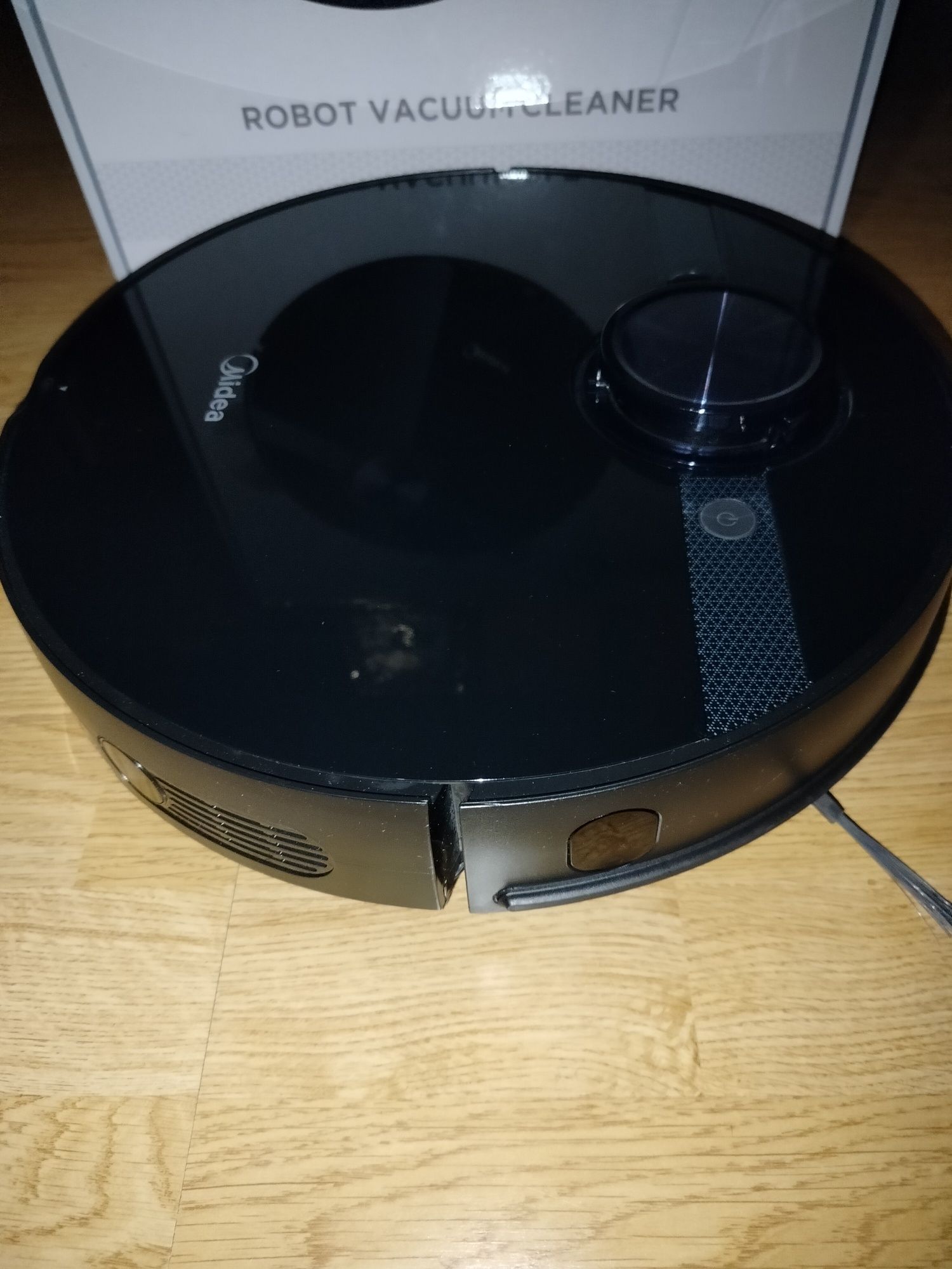 Robot sprzątający myjący Midea M7 wifi