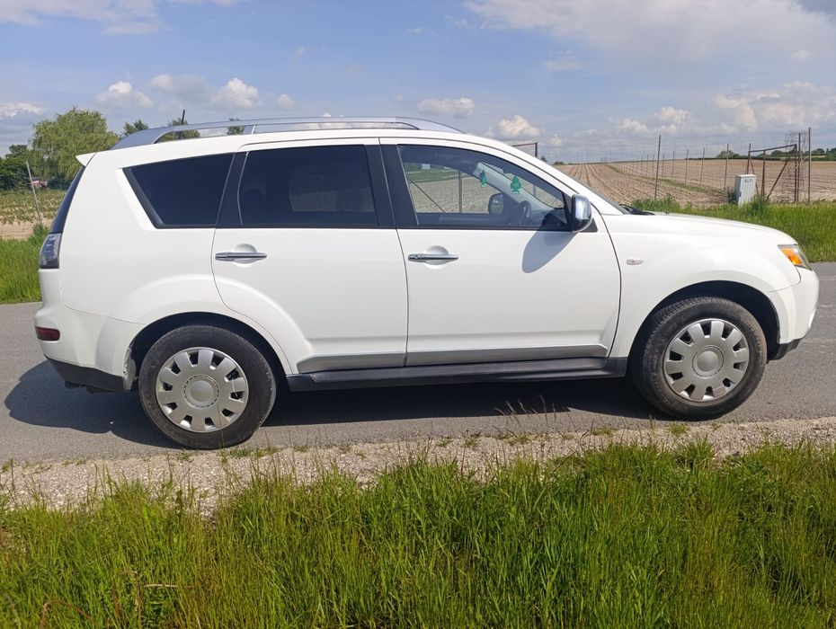 Mitsubishi Outlander XL, 2010р  для військових