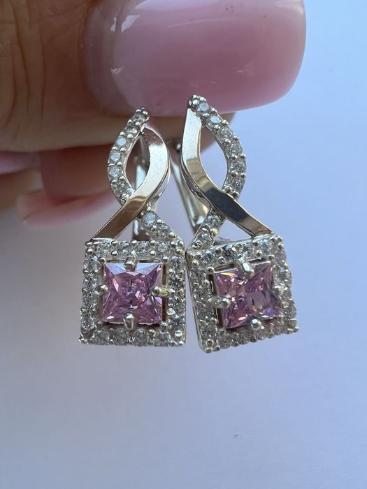 Великолепные серебряные серьги с яркими камушками( аметистами)