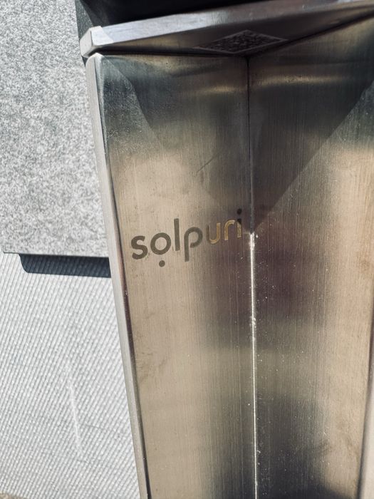 Składany,ceramiczny stolik renomowanej markiSOLPURI z serii Yix,design